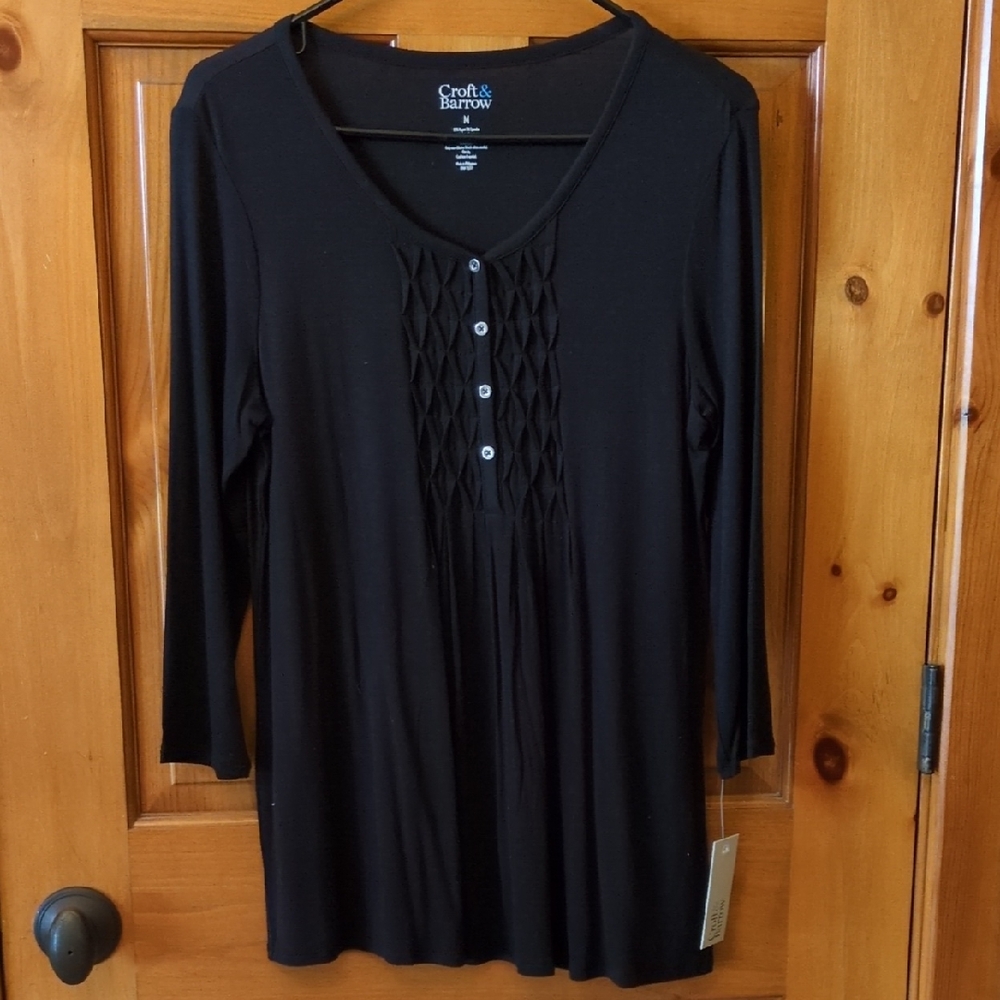 Croft & Barrow Women's Black Top, Medium